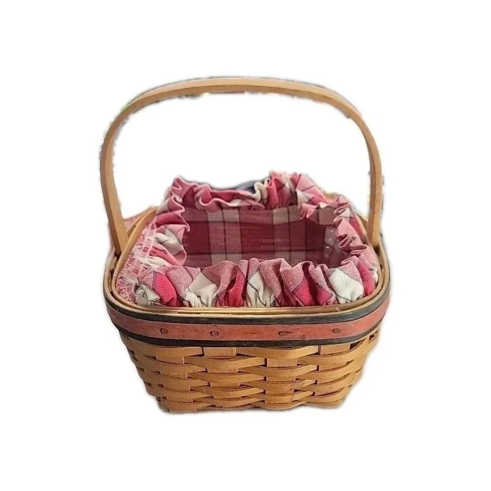 2001 Longaberger Strawberry Basket w Liner and Protector